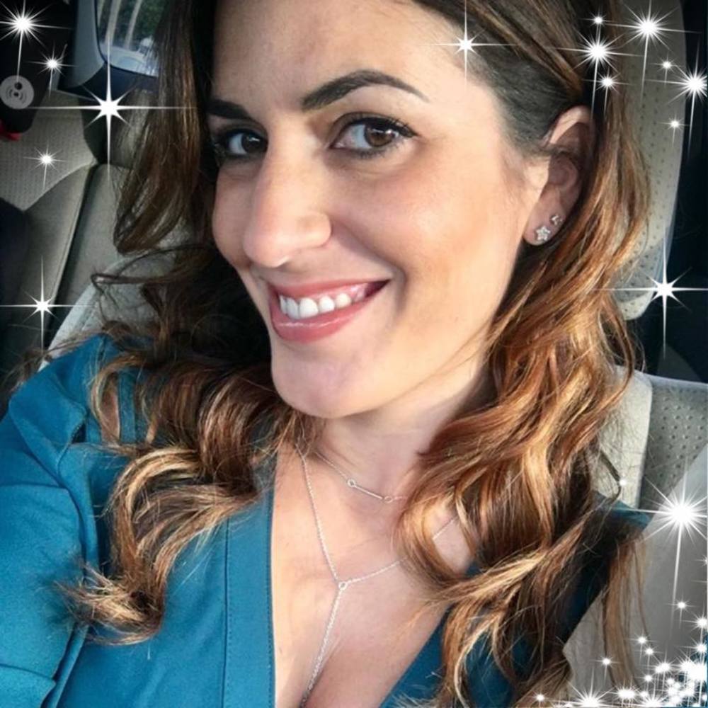 Meet your Posher, Yoly